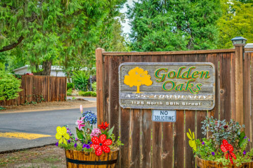 Golden Oaks Entrance Sign